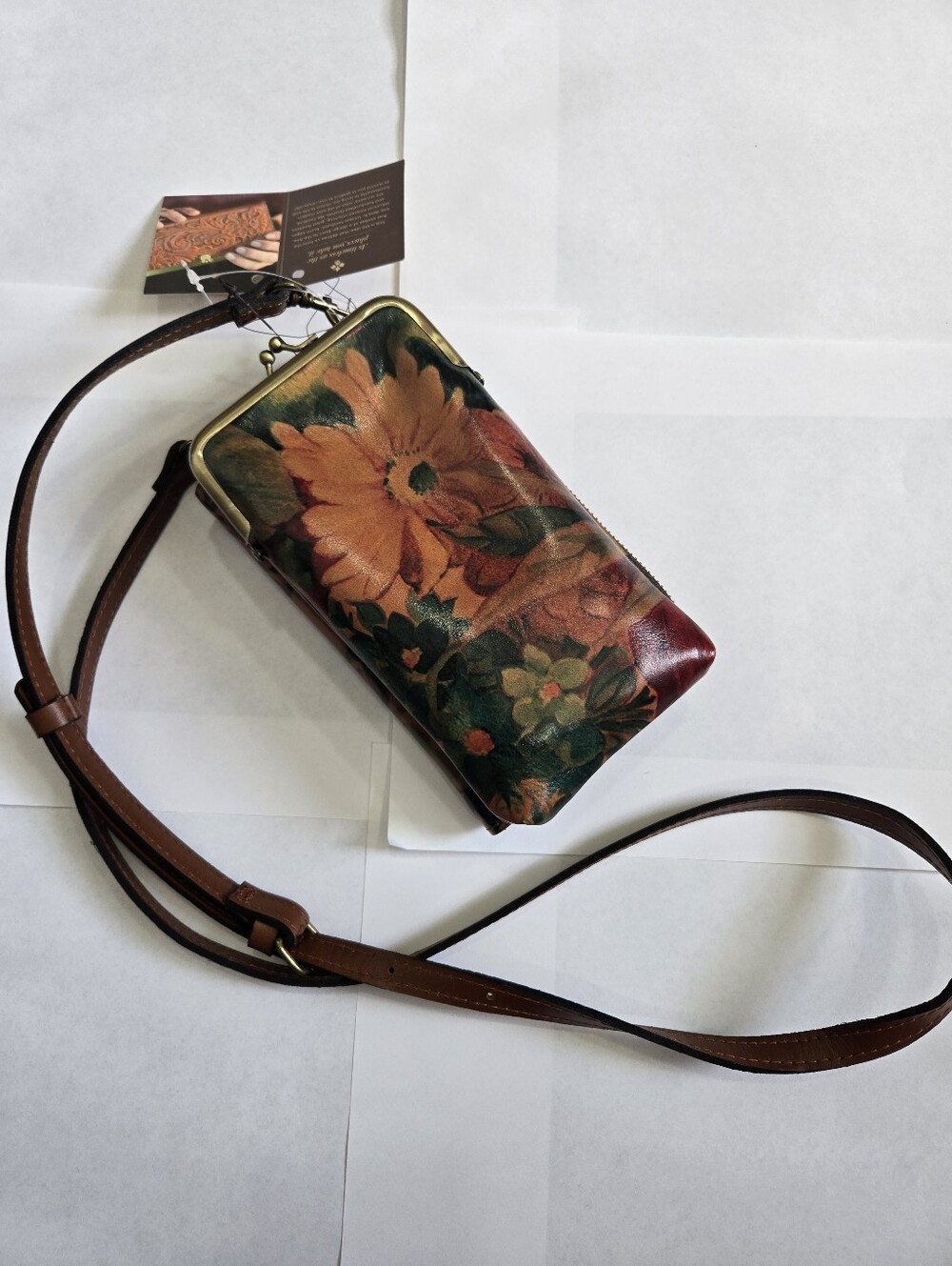 💖 Patricia Nash Smartphone Crossbody / Wallet Bag